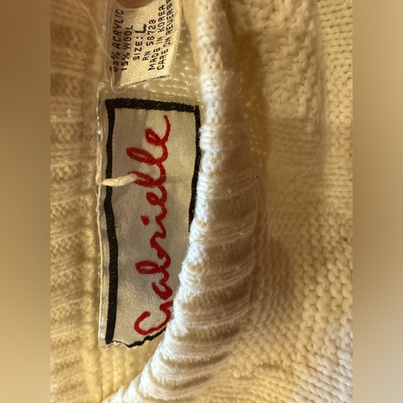 GABRIELLE Cozy Cable Knit Sweater Sz L Aran or Fisherman Style coquette preppy - Picture 5 of 5